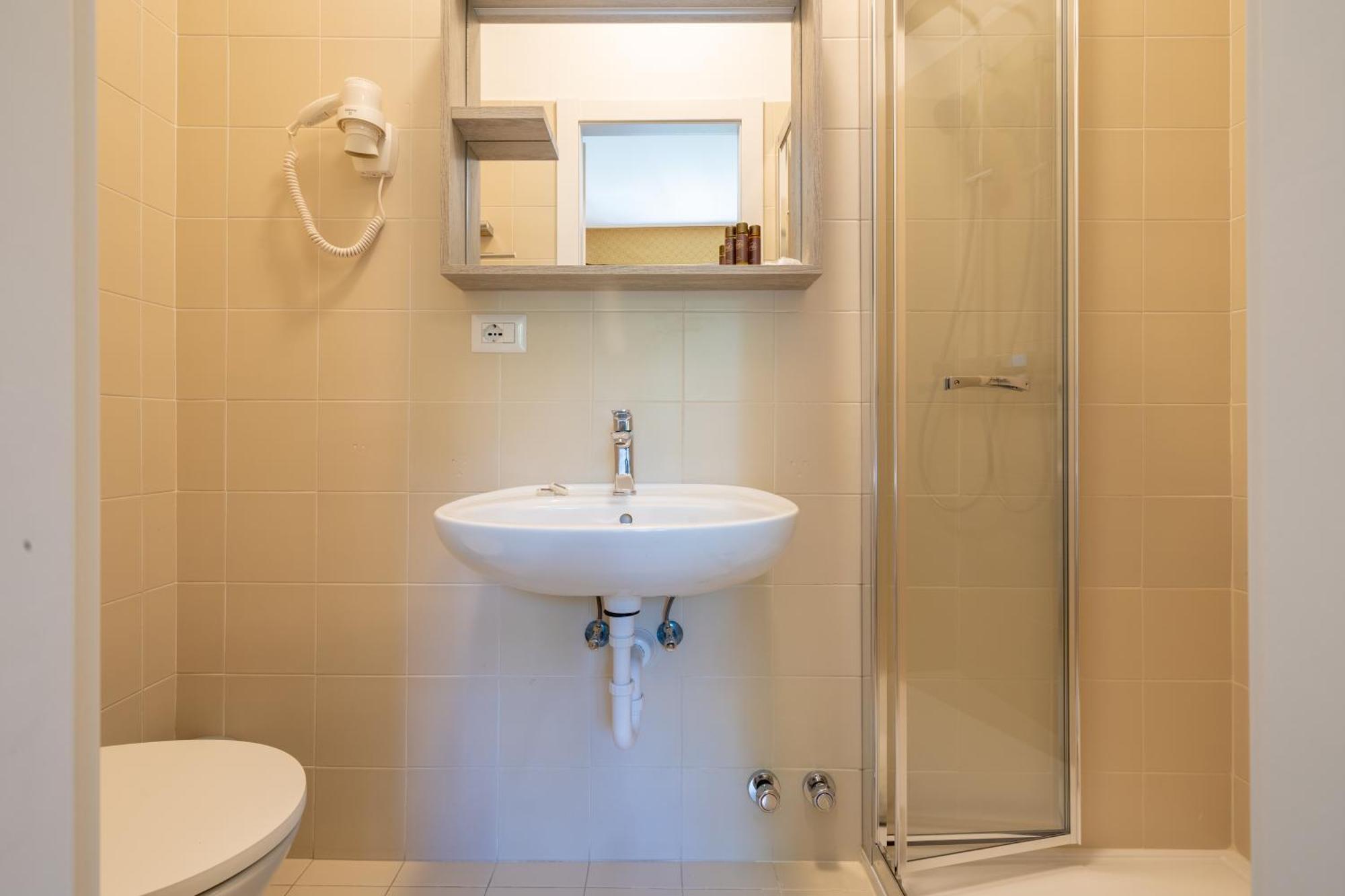 Albergo Villa Edy Tremezzo Ngoại thất bức ảnh
